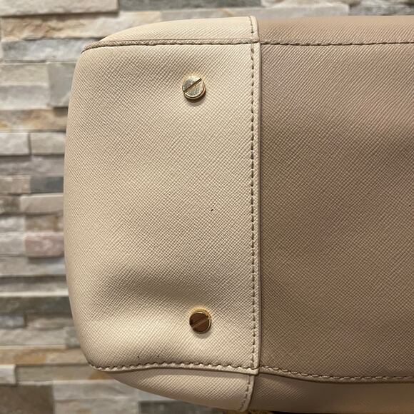 Tory Burch Robinson Double Zip Tote, Rare Color | Oatmeal Ivory Saffiano Leather - Picture 14 of 15